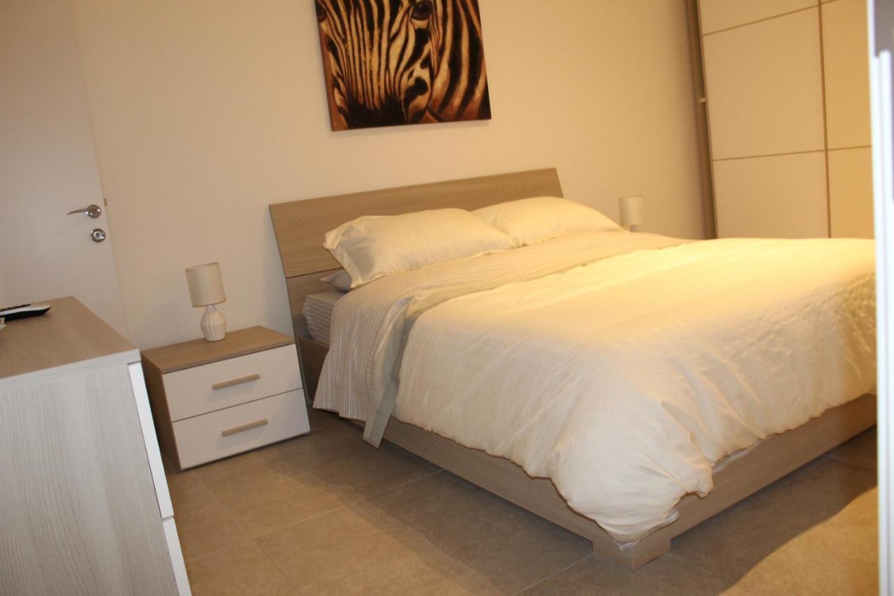 Urban Living Apartment Msida Luaran gambar